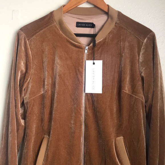 Flash Sale ⚡Lavish Alice Velvet Full Bomber Jckt - Picture 4 of 6